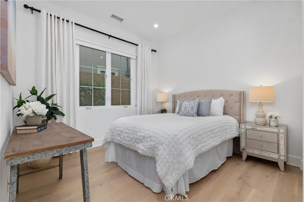 $2,680,000 | 201 Fiore, Irvine, CA 92602