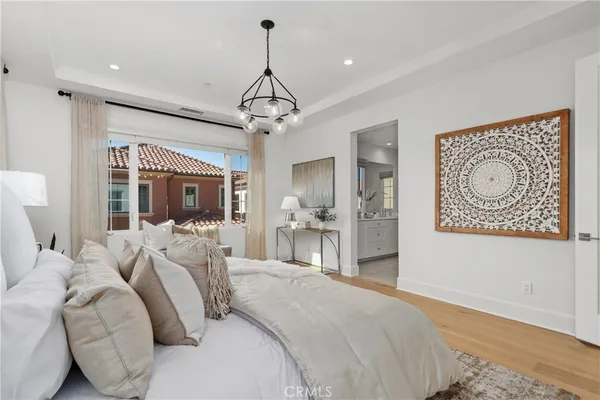 $2,680,000 | 201 Fiore, Irvine, CA 92602