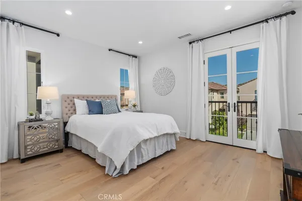 $2,680,000 | 201 Fiore, Irvine, CA 92602