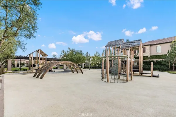 $2,680,000 | 201 Fiore, Irvine, CA 92602