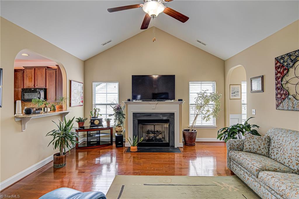5476 Holbein Gate Road Walkertown, NC 27051 - Photo 8 of 34 Gallery Image 8