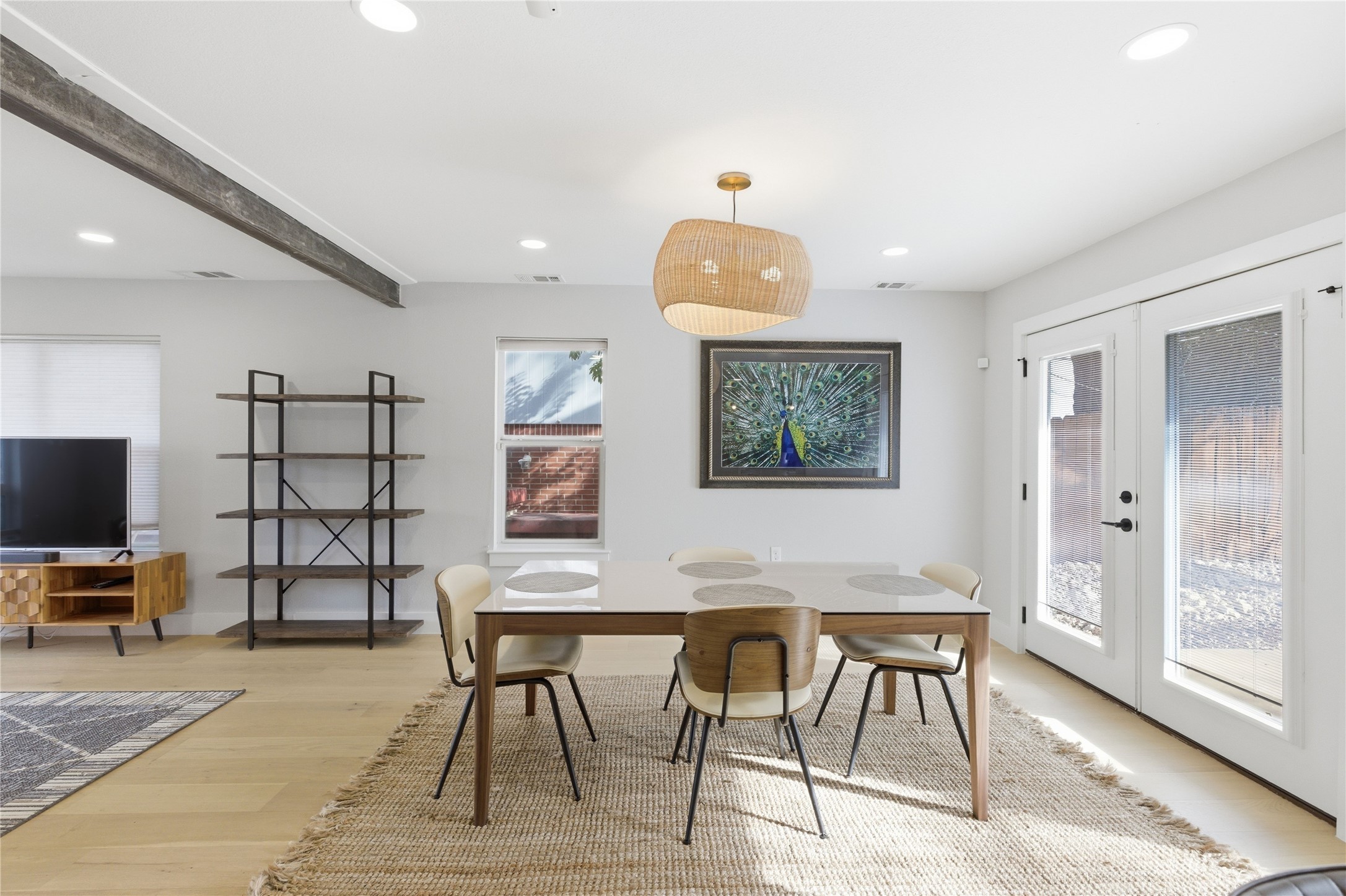 501 Lightsey Road Austin, TX 78704 - Photo 9 of 40 a workspace with furniture and window