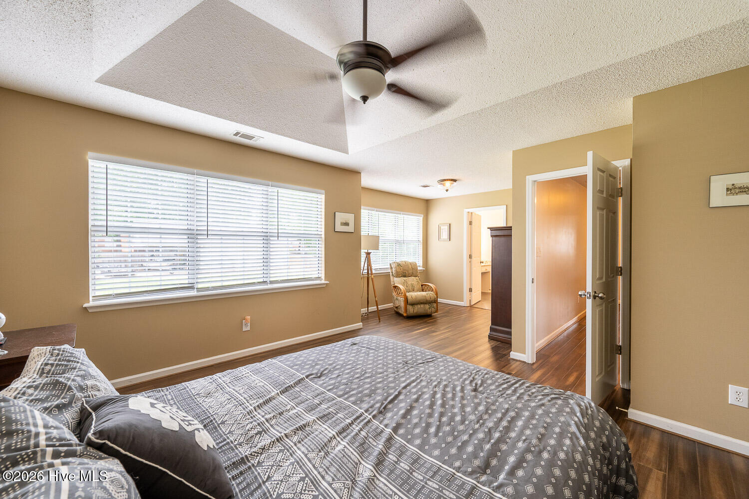 4598 Millhaven Road Martinez, GA 30907 - Photo 20 of 43 Primary w/ view of sitting area. Tons of light