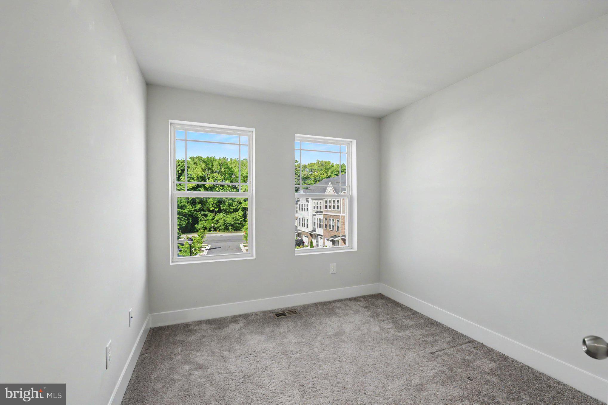 238 Waterstone Road Essex, MD 21221 - Photo 29 of 39 an empty room with a window