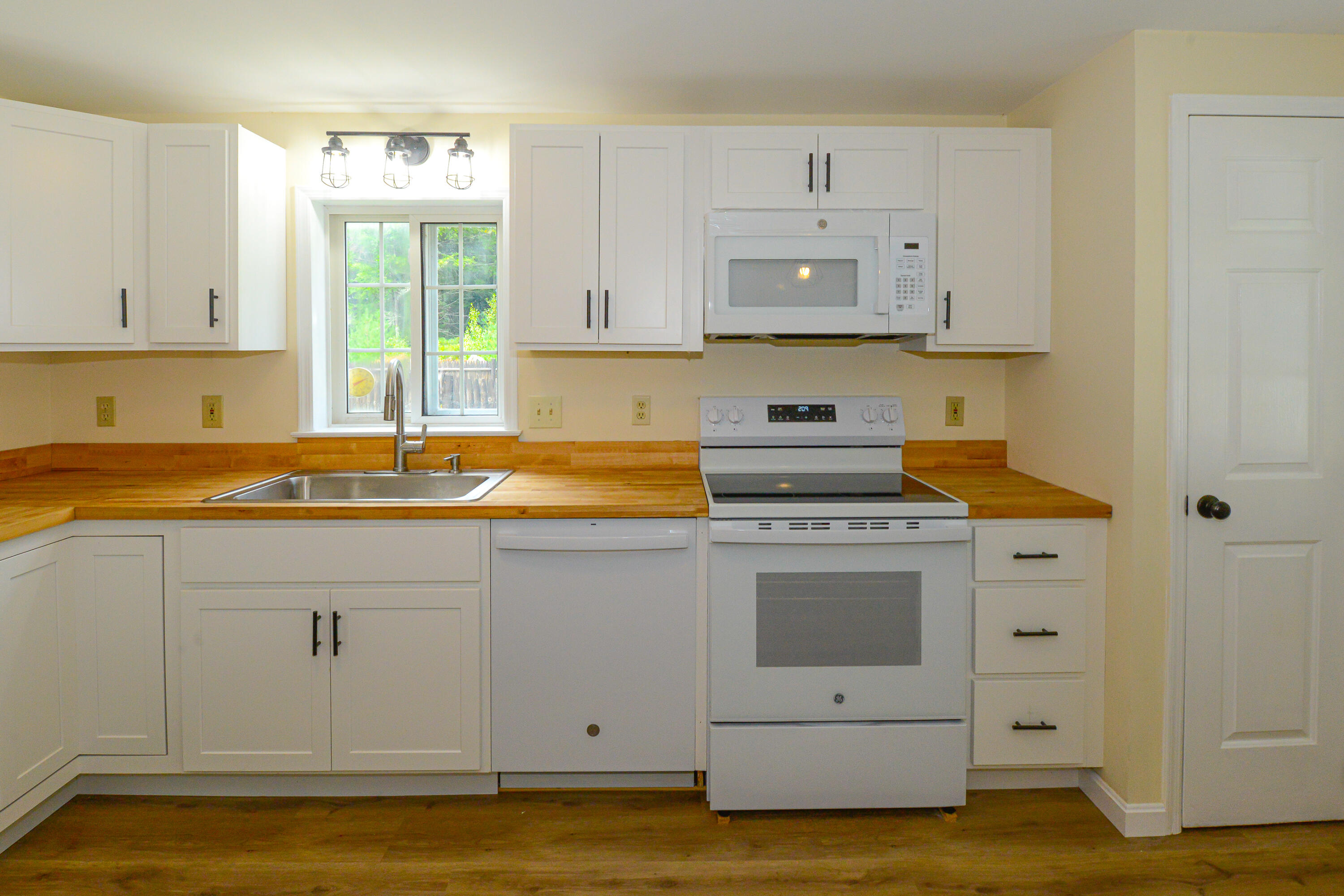 199 Sodom Road Norway, ME 04268 - Photo 24 of 74 199 sodom road-17