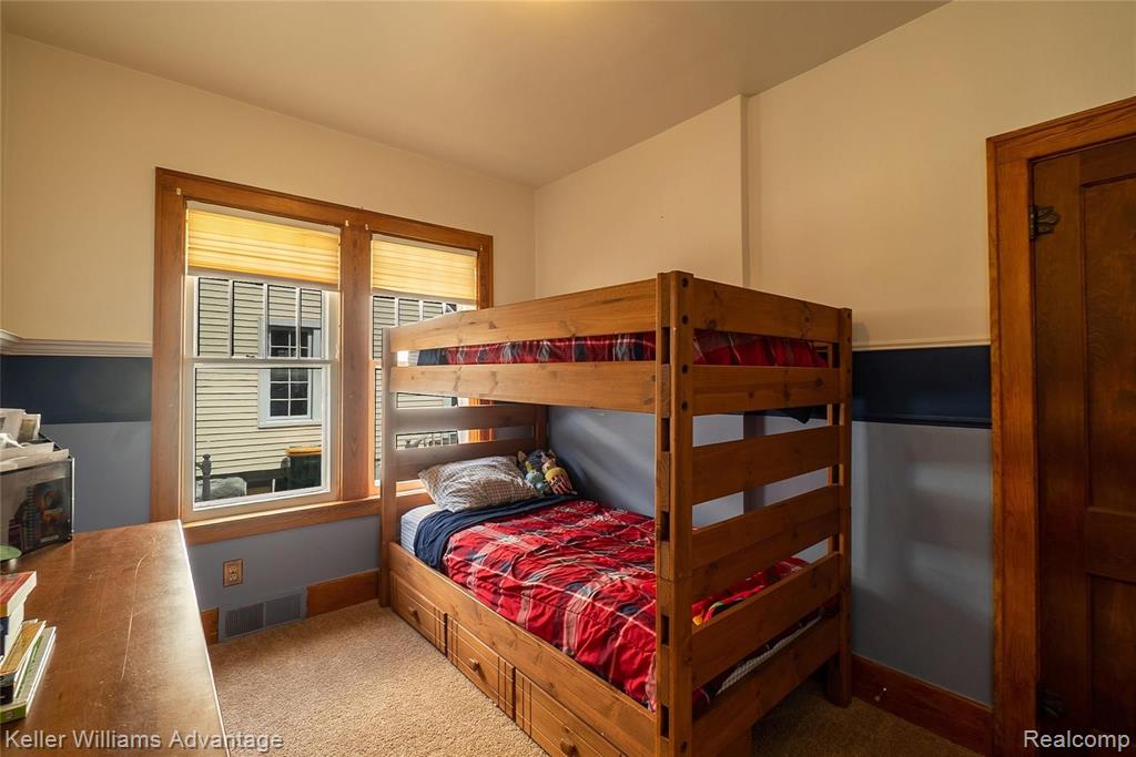 23812 Farmington Road Farmington, MI 48336 - Photo 23 of 40