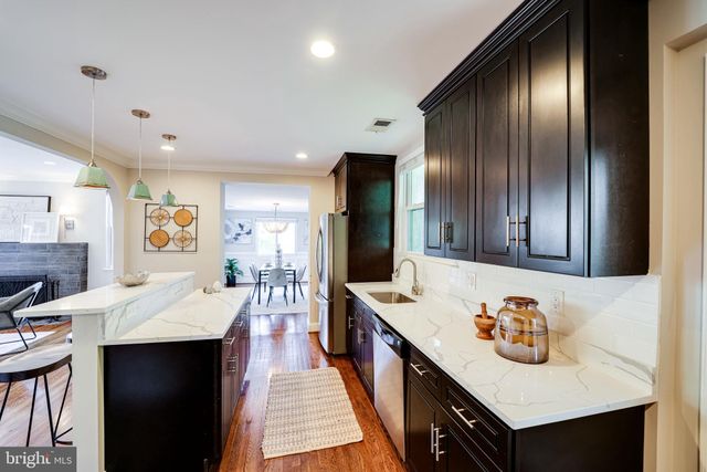 $1,225,000 | 2203 La Grande Avenue, Alexandria, VA 22301