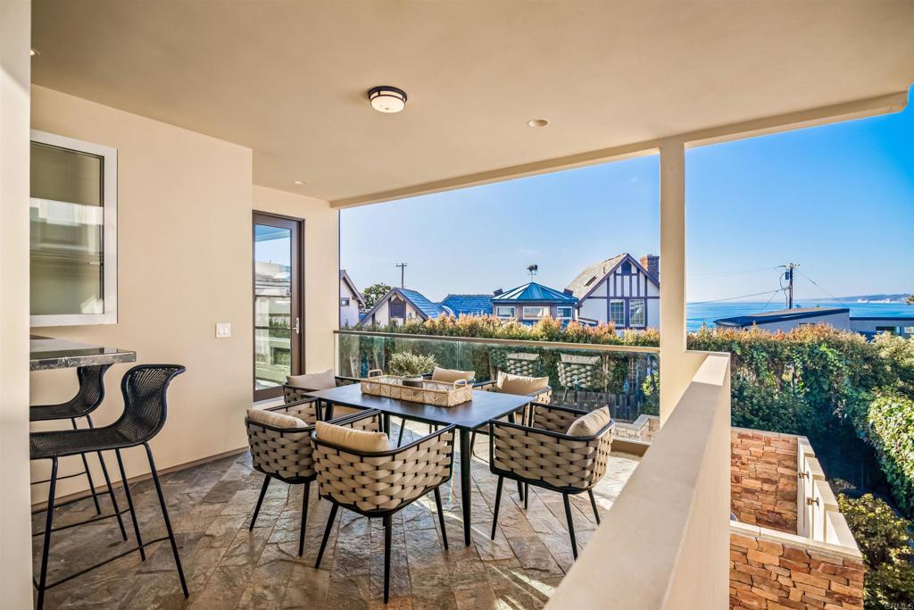 1876 Little Street La Jolla, CA 92037 - Photo 18 of 69