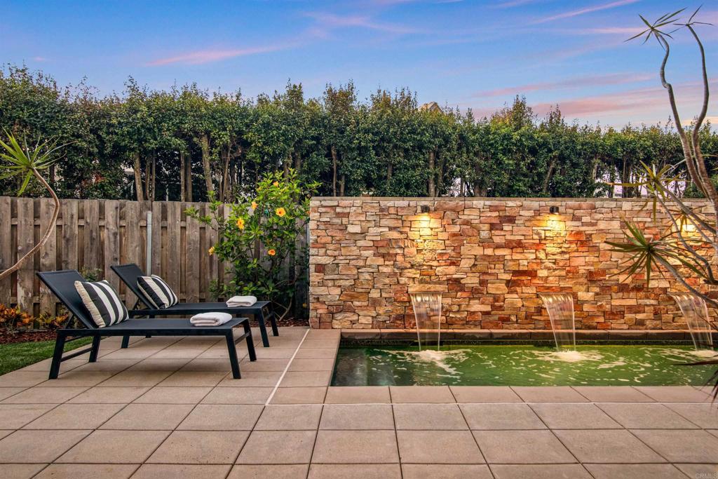 1876 Little Street La Jolla, CA 92037 - Photo 4 of 69