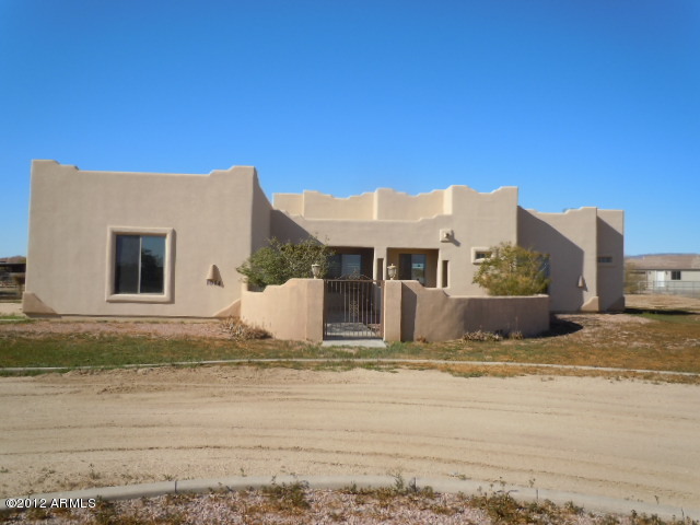 1034 East Carlise Road Phoenix, AZ 85086 - Photo 1 of 23 DSCN5881