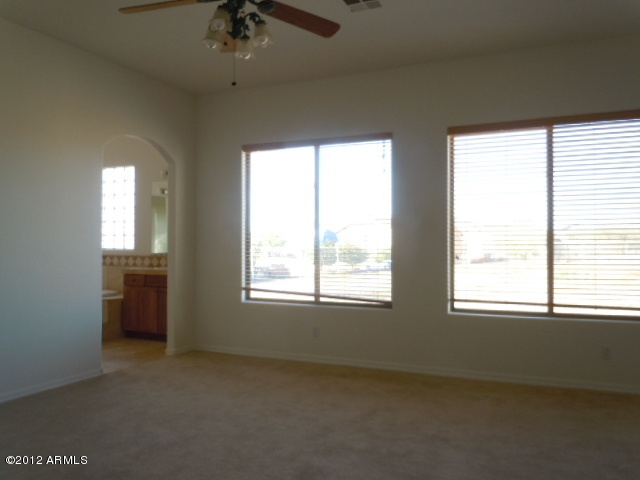 1034 East Carlise Road Phoenix, AZ 85086 - Photo 17 of 23 DSCN5940
