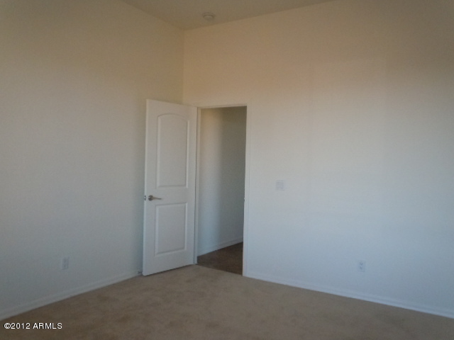 1034 East Carlise Road Phoenix, AZ 85086 - Photo 10 of 23 DSCN5912