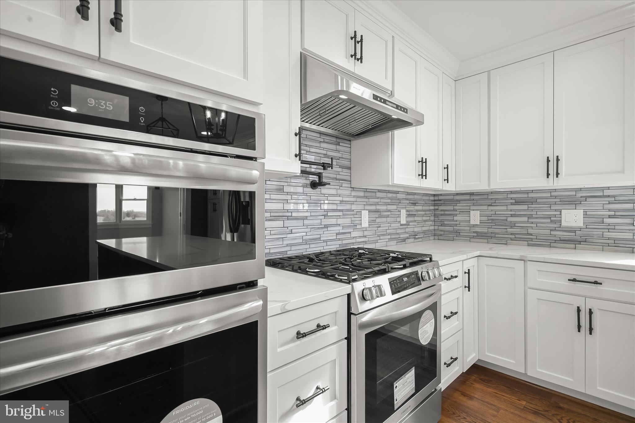 21611 Slidell Road Boyds, MD 20841 - Photo 29 of 84 Stainless steel appliances