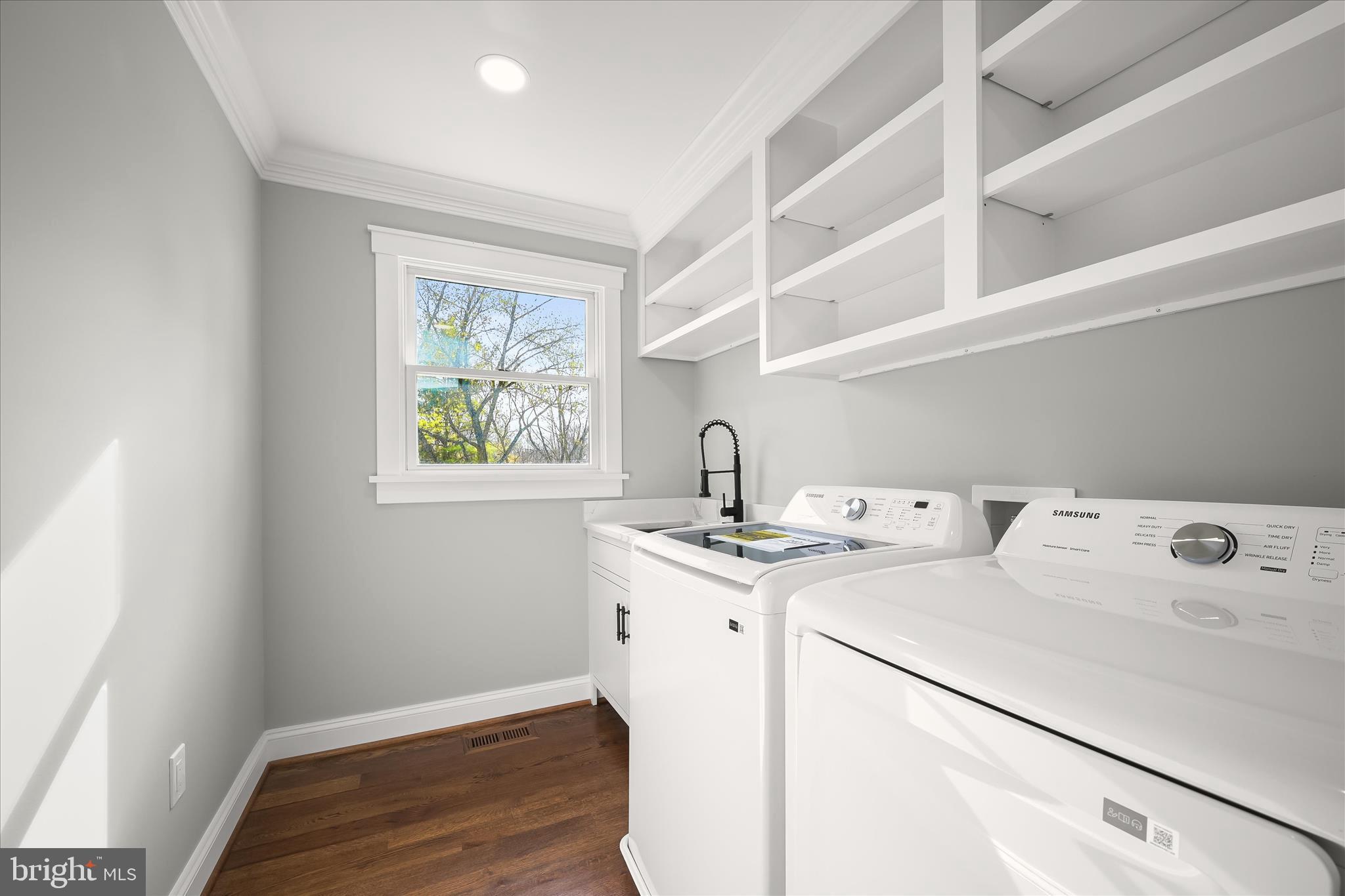 21611 Slidell Road Boyds, MD 20841 - Photo 37 of 84 Main level laundry room