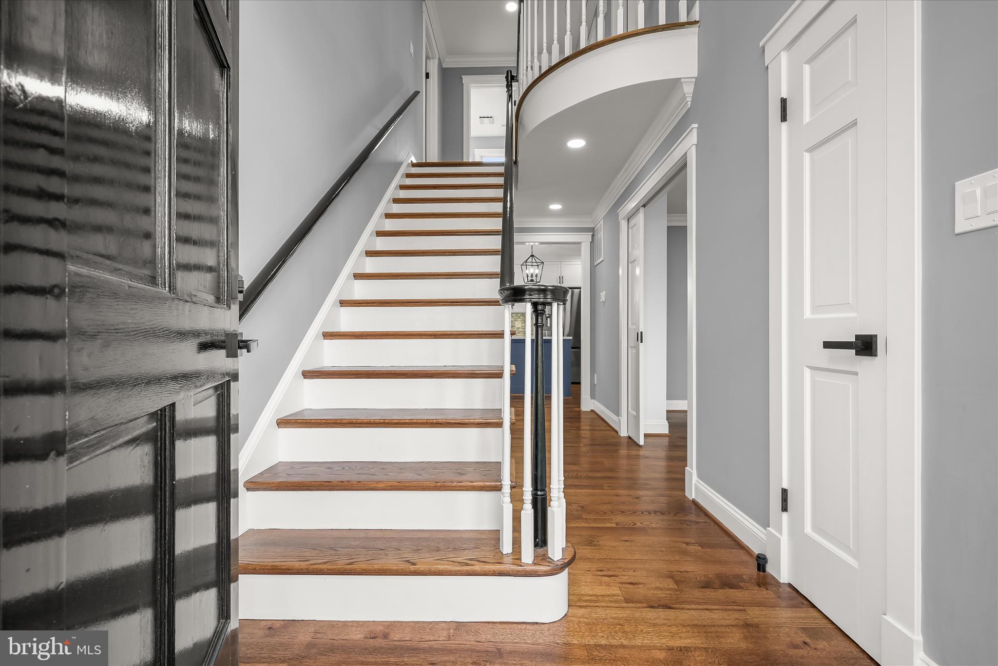 21611 Slidell Road Boyds, MD 20841 - Photo 10 of 84 a view of an entryway