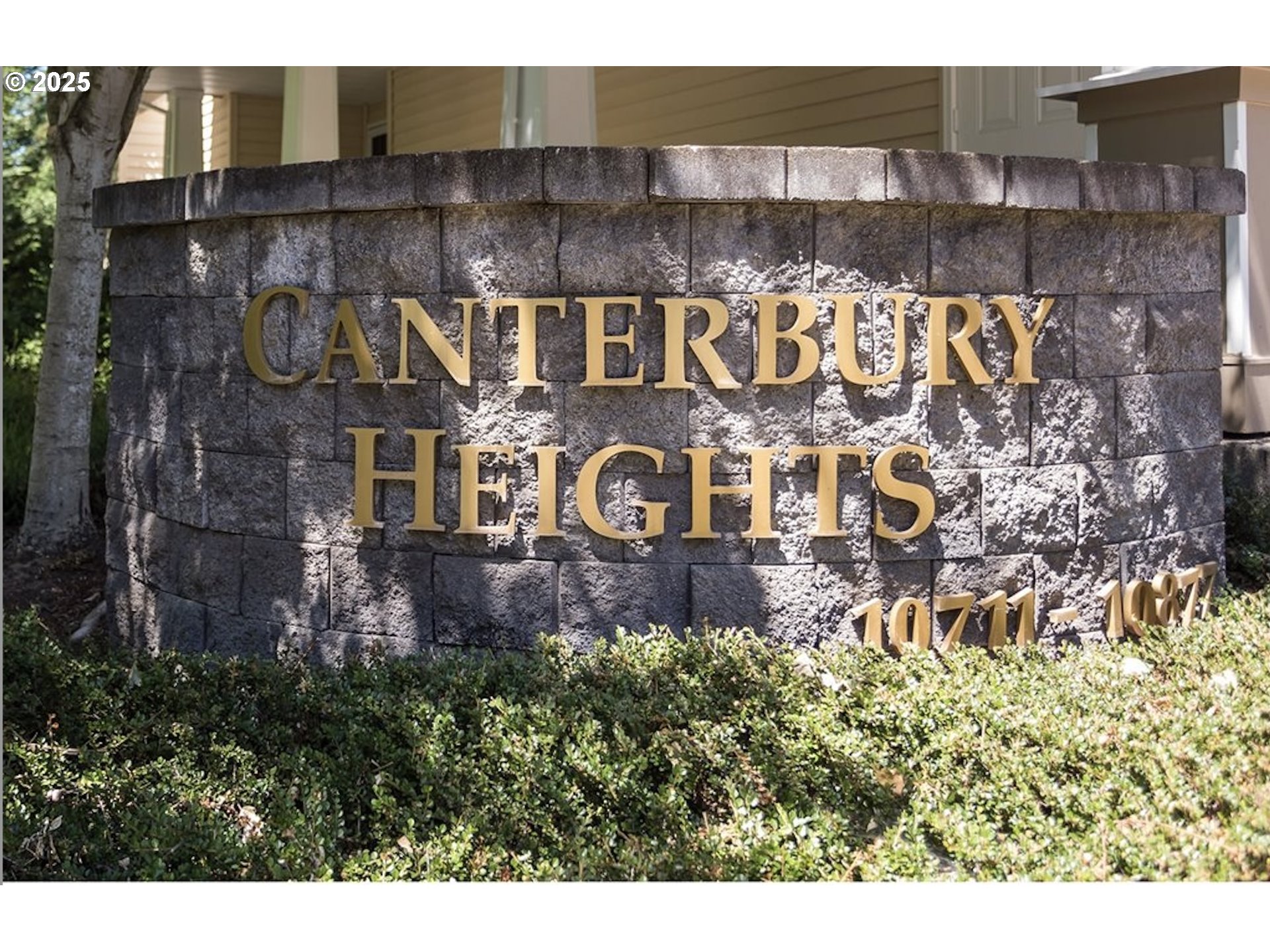 10723 Southwest Canterbury Lane, Unit 102 Portland, OR 97224 - Photo 2 of 30