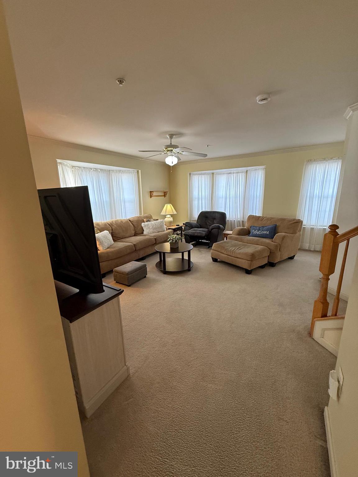 123 Jason's Ridge Smithsburg, MD 21783 - Photo 12 of 35 large living room with bay window on main floor
