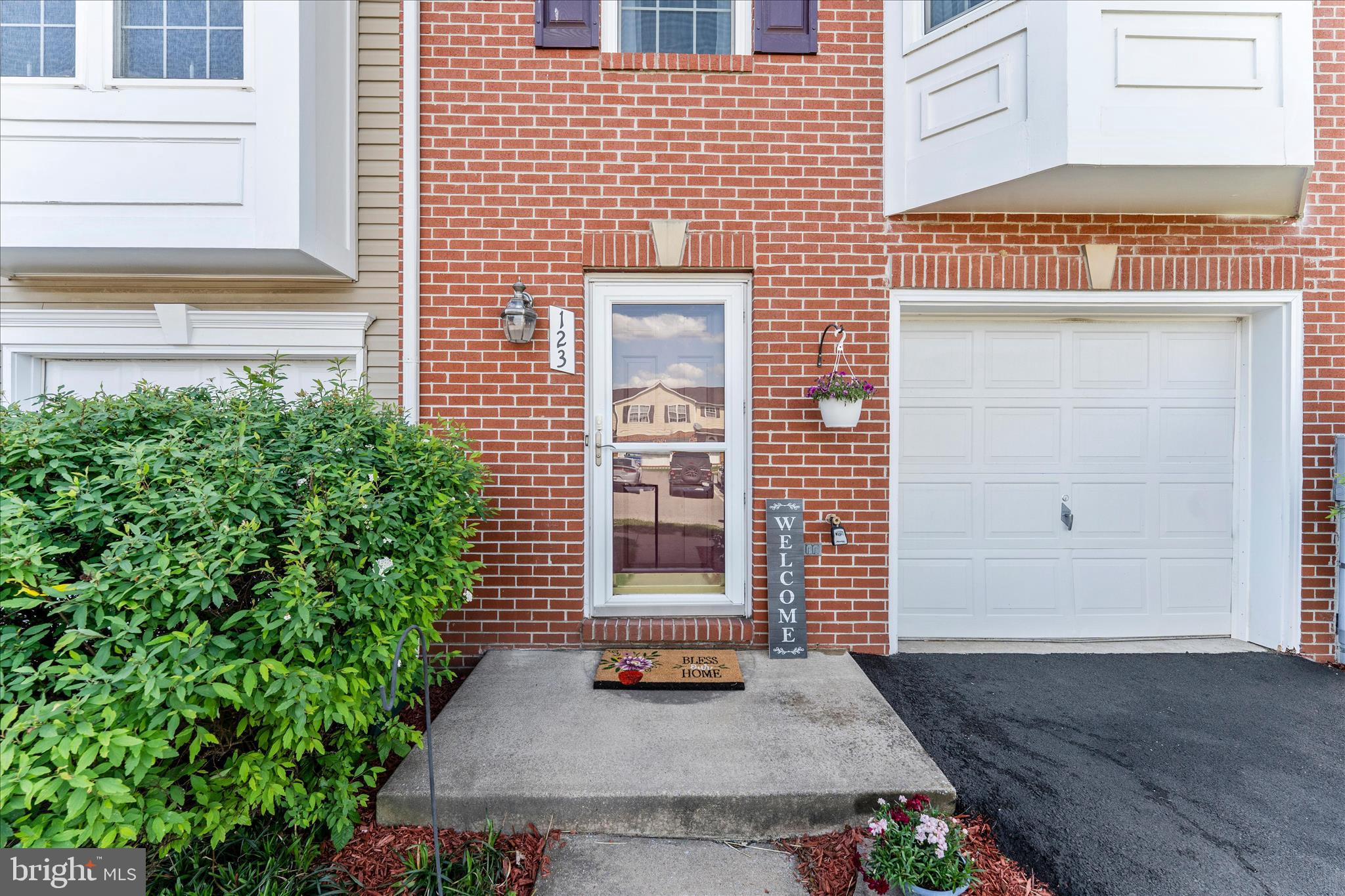 123 Jason's Ridge Smithsburg, MD 21783 - Photo 2 of 57 Exterior Front