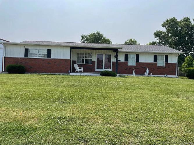 1112 St Patrick Boulevard Cahokia, IL 62206 - Photo 2 of 27