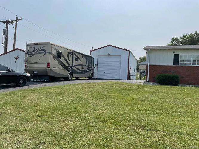 1112 St Patrick Boulevard Cahokia, IL 62206 - Photo 4 of 27