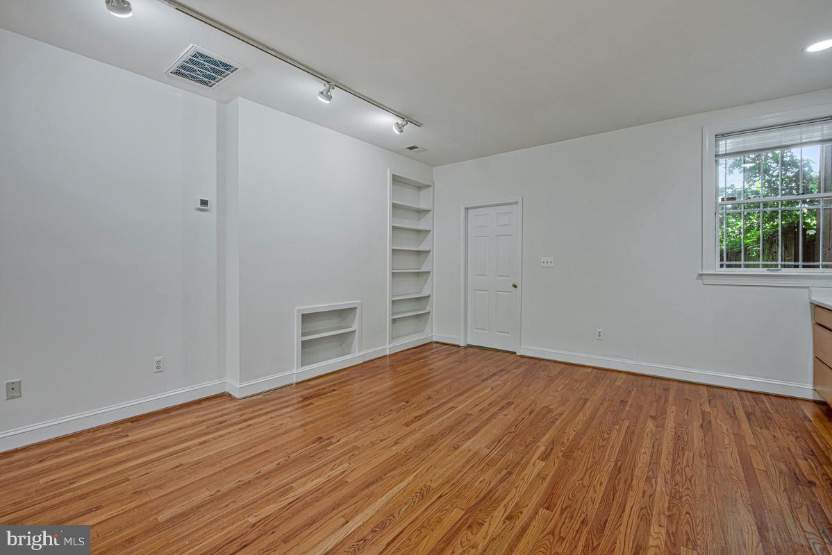 1233 4th Street Northwest Washington, DC 20001 - Photo 9 of 31