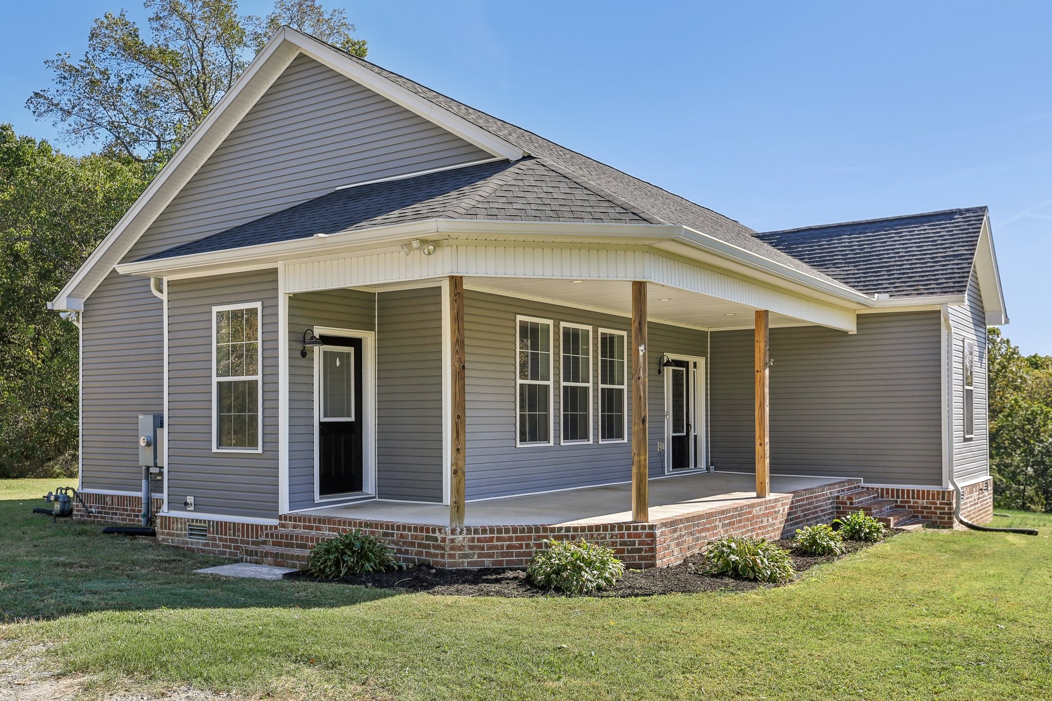 521 Boiling Springs Road Portland, TN 37148 - Photo 2 of 61 front view of a house with a yard