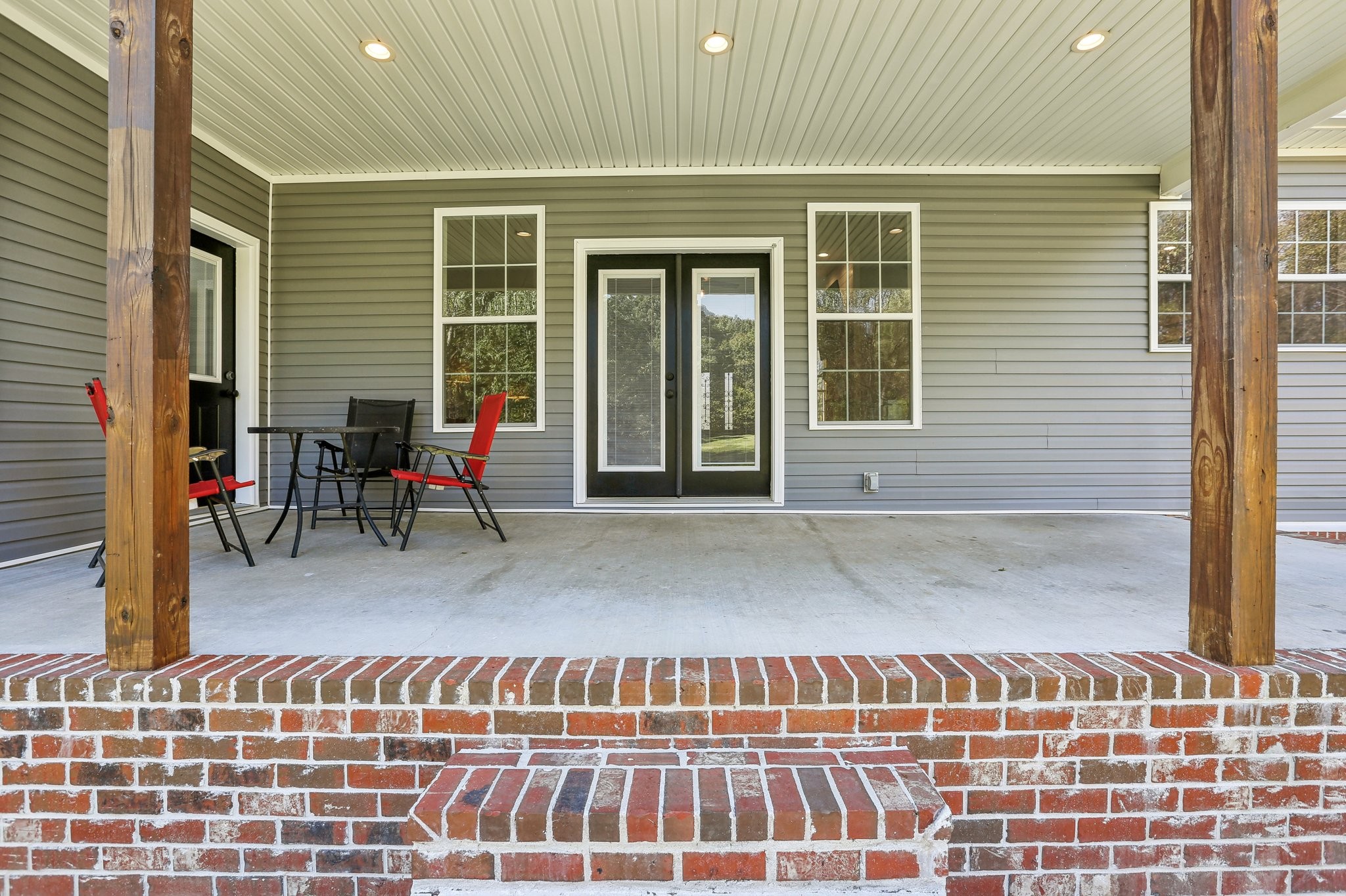 521 Boiling Springs Road Portland, TN 37148 - Photo 44 of 61 a front view of a house with a patio