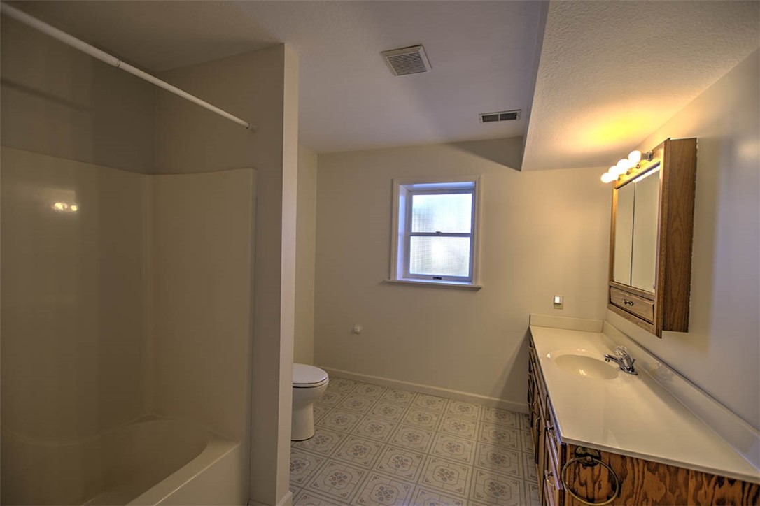 2504 South Nantucket Drive Decatur, IL 62521 - Photo 22 of 26