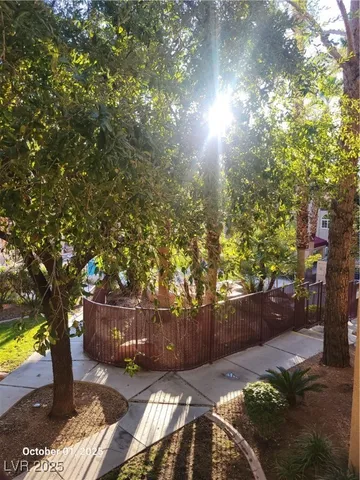 $1,300 | 9325 West Desert Inn Road, Unit 209, Las Vegas, NV 89117