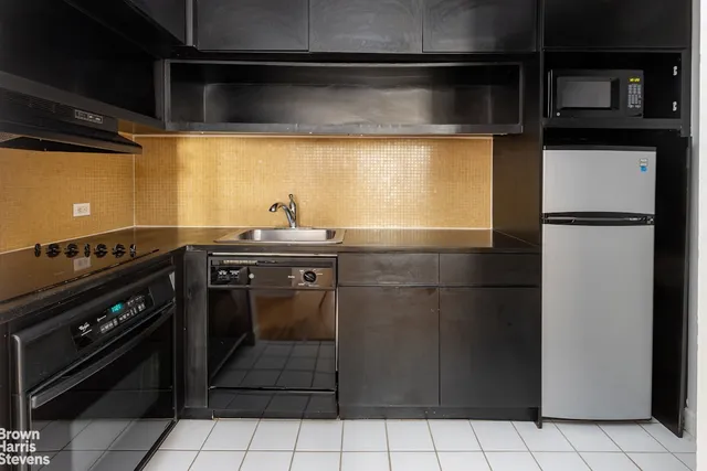 $540,000 | 56 Pine Street, Unit 10G | Financial District