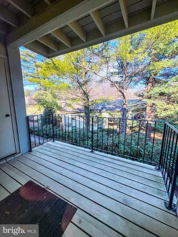 $339,900 | 8358 Dunham Court, Unit 622, Springfield, VA 22152