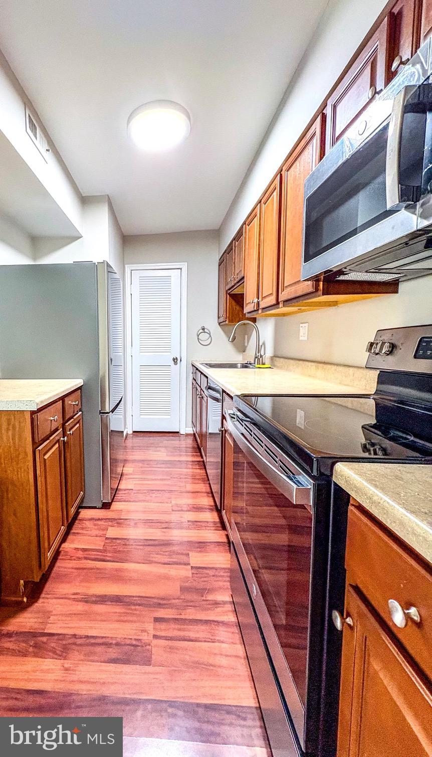 8358 Dunham Court, Unit 622 Springfield, VA 22152 - Photo 8 of 19