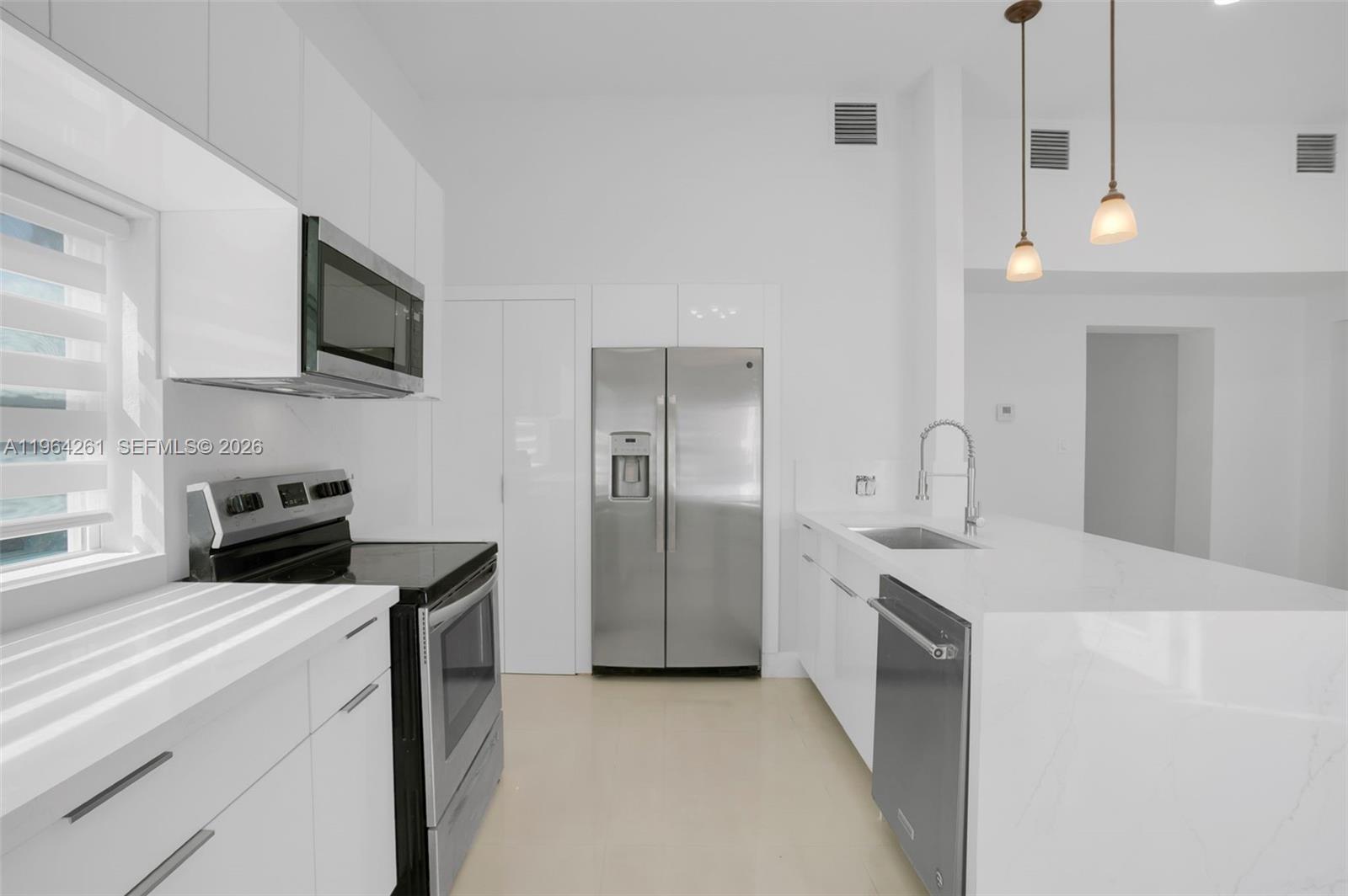 1820 Southwest 25th Avenue Miami, FL 33145 - Photo 10 of 35