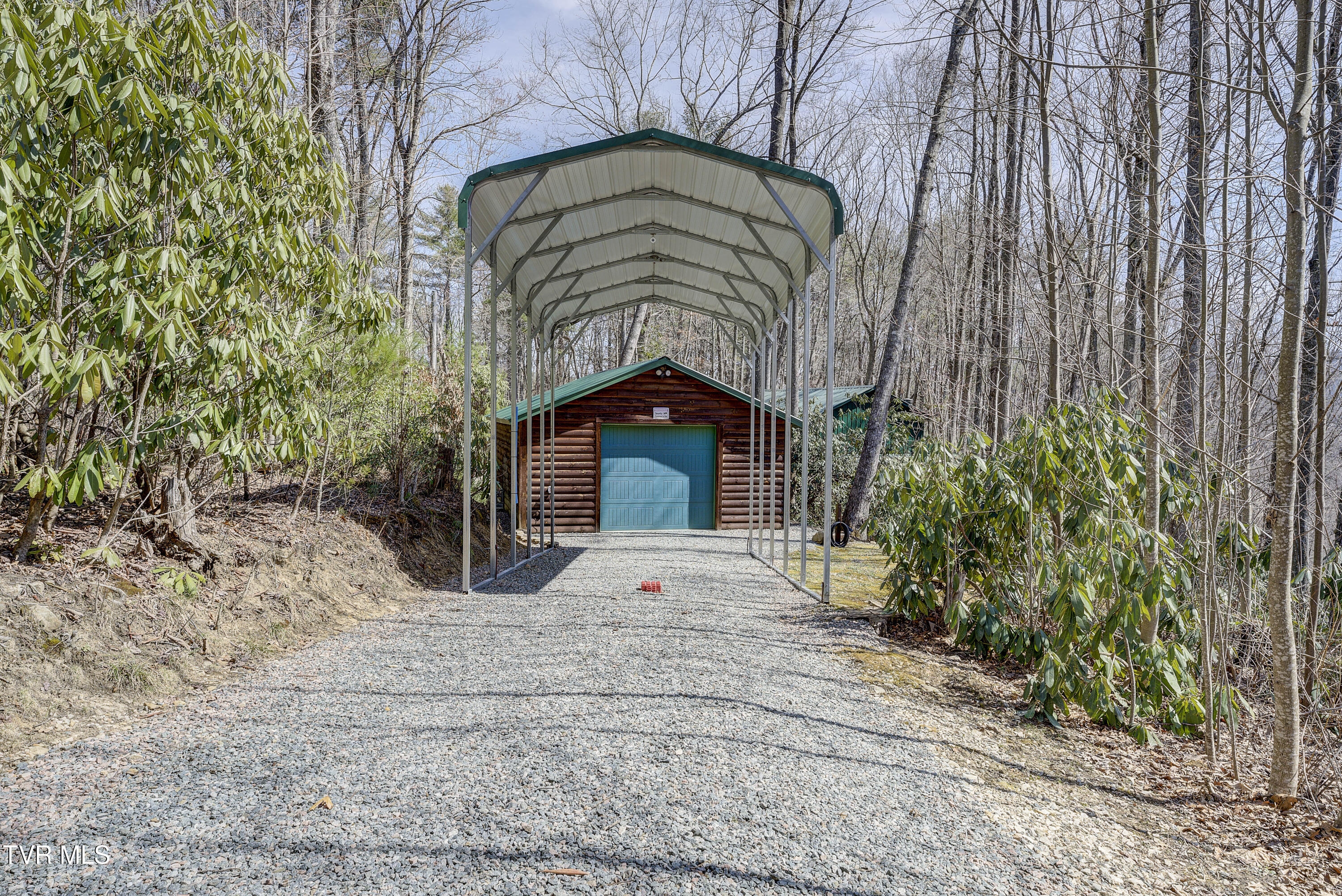 528 Gene Drive Butler, TN 37640 - Photo 38 of 68 Gene-37