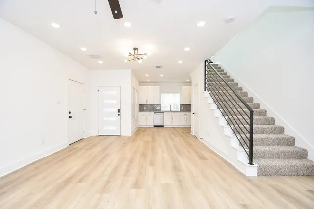 $2,350 | 2309 Gagne Street, Houston, TX 77020