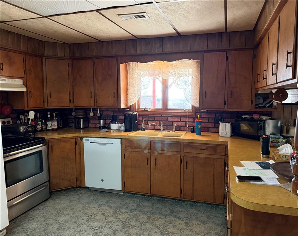 13557 Adobe Road Craig, MO 64437 - Photo 16 of 76