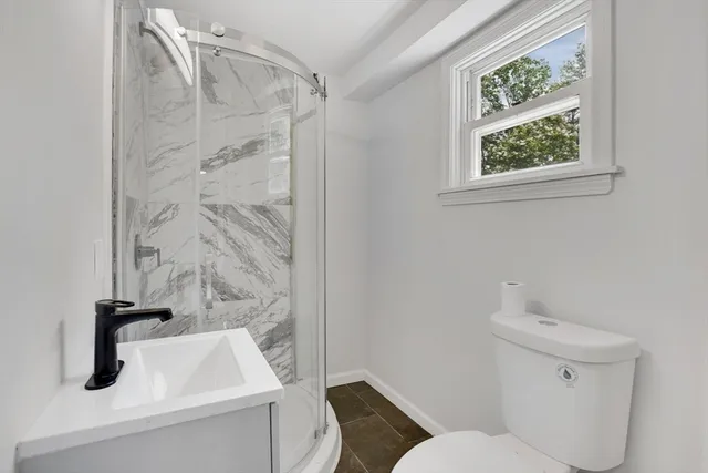 $294,900 | 46 Chestnut St Place, East Longmeadow, MA 01028