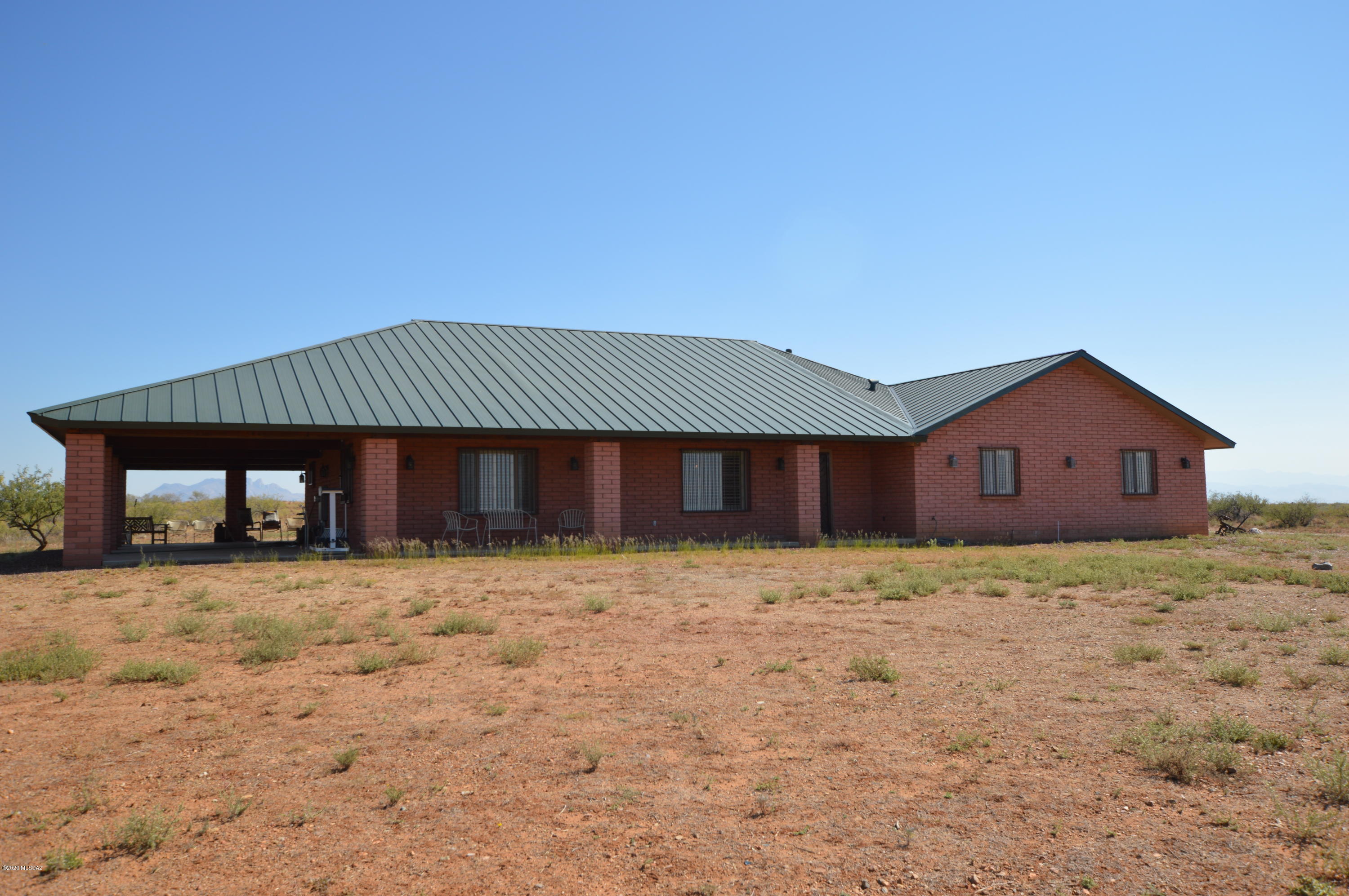 6900 South Bascom Trail Willcox, AZ 85643 - Photo 1 of 50
