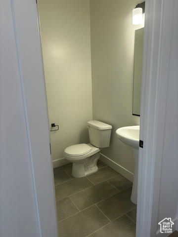 22 South Starlight Lane Mapleton, UT 84664 - Photo 5 of 17 Bathroom featuring baseboards and tile patterned flooring