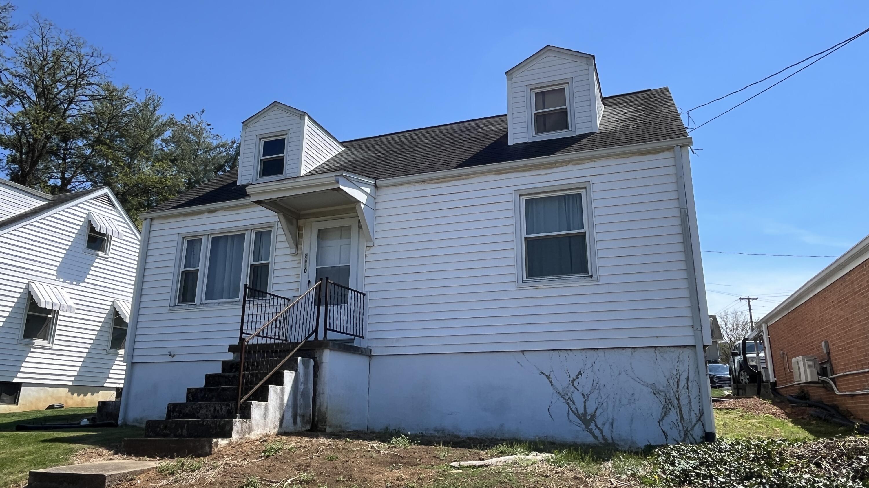 2610 Colonial Avenue Southwest Roanoke, VA 24015 - Photo 1 of 15 a view of a house with a yard