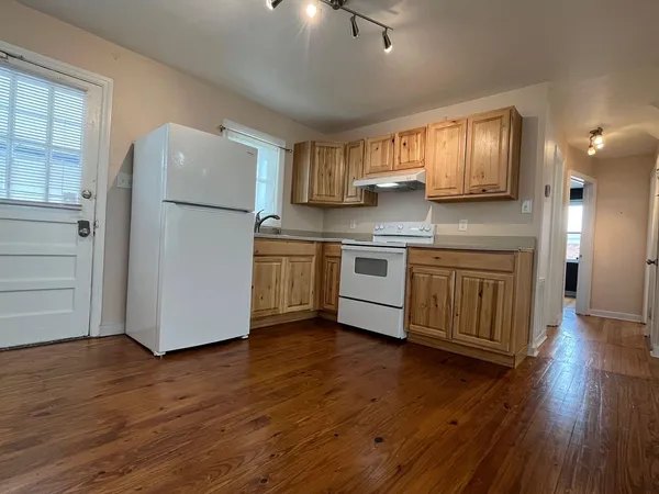 $1,500 | 2610 Colonial Avenue Southwest, Roanoke, VA 24015