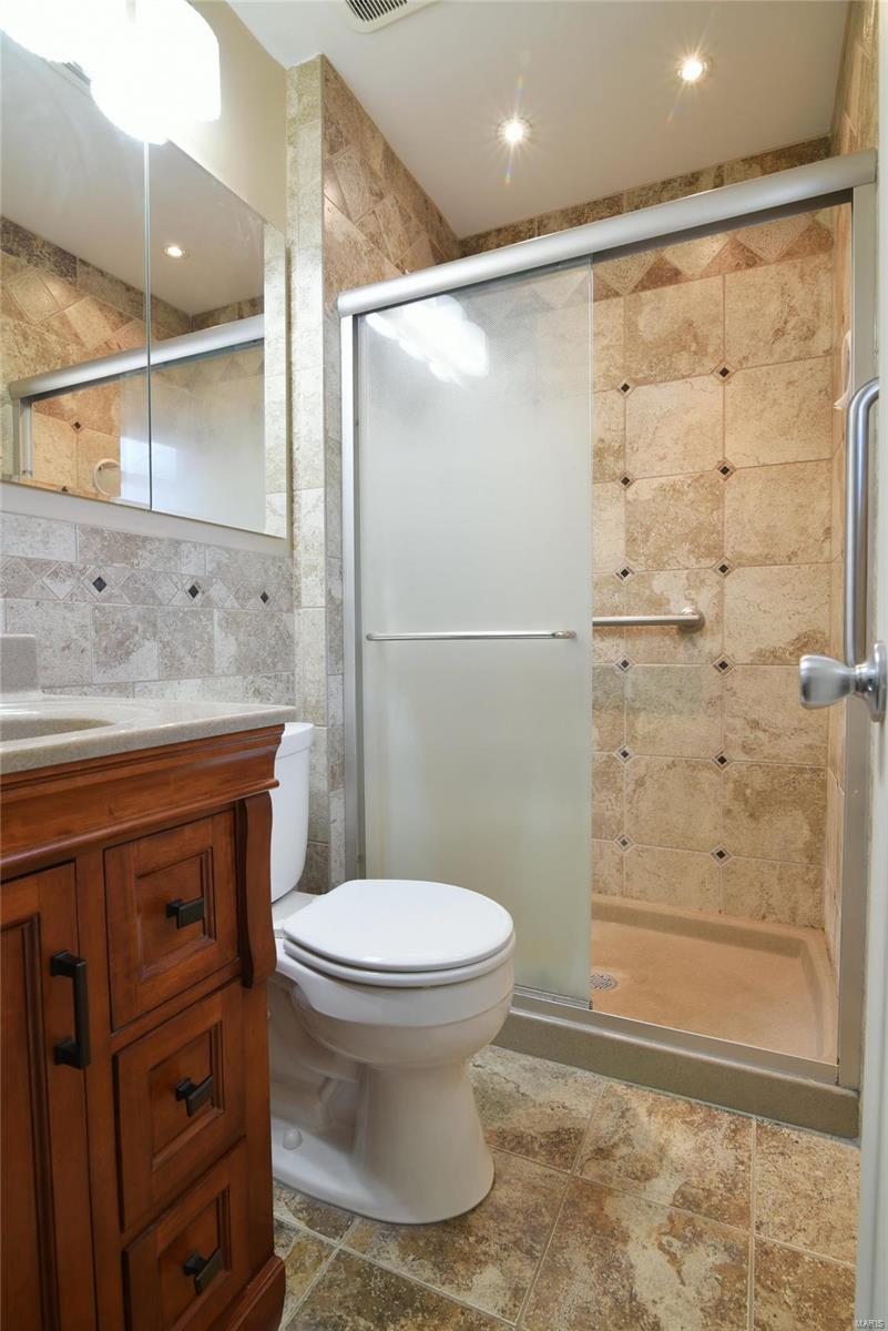 48 Roland Lane St. Peters, MO 63376 - Photo 13 of 32 Gallery Image 13
