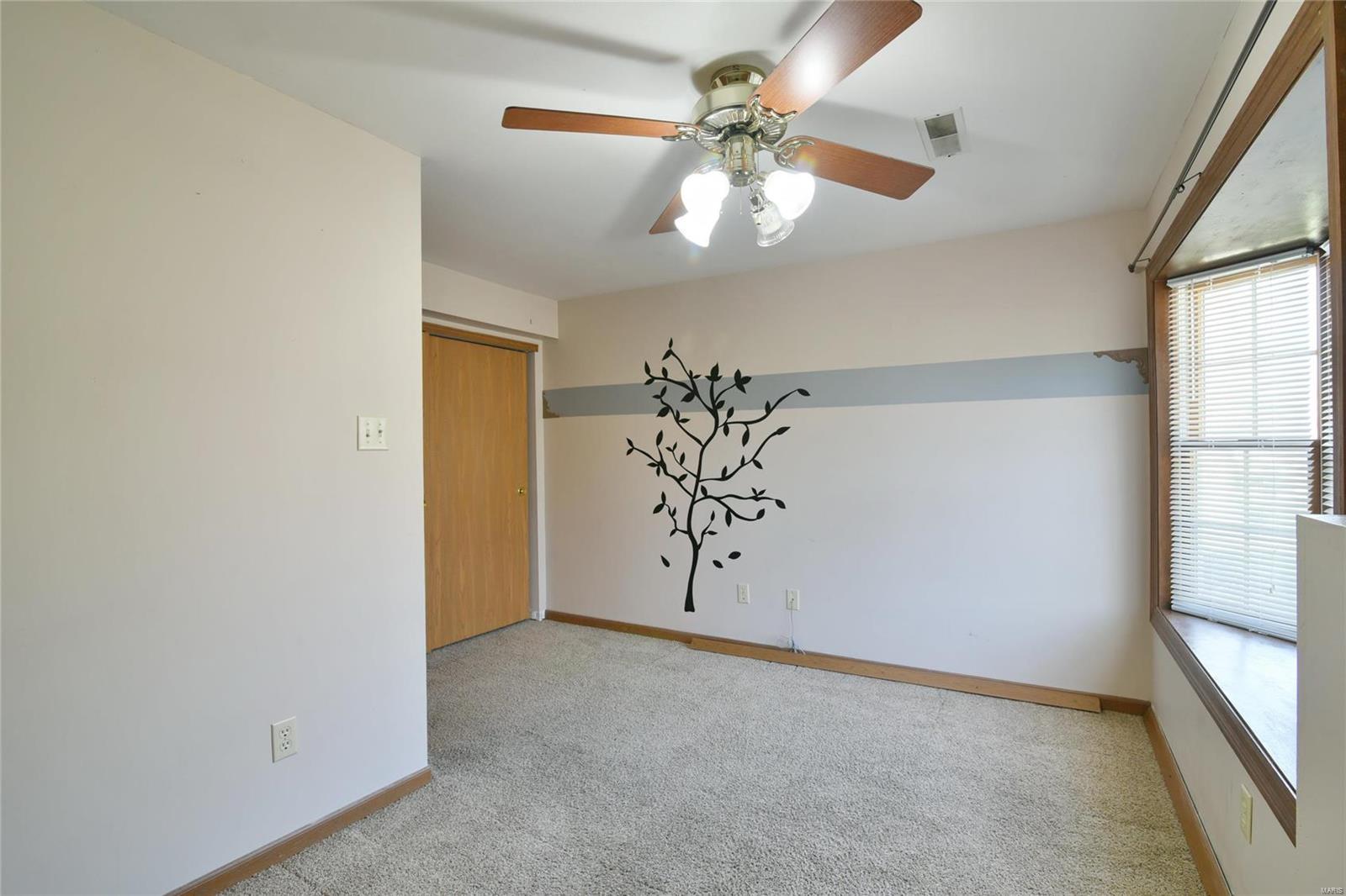 48 Roland Lane St. Peters, MO 63376 - Photo 23 of 32 Gallery Image 23