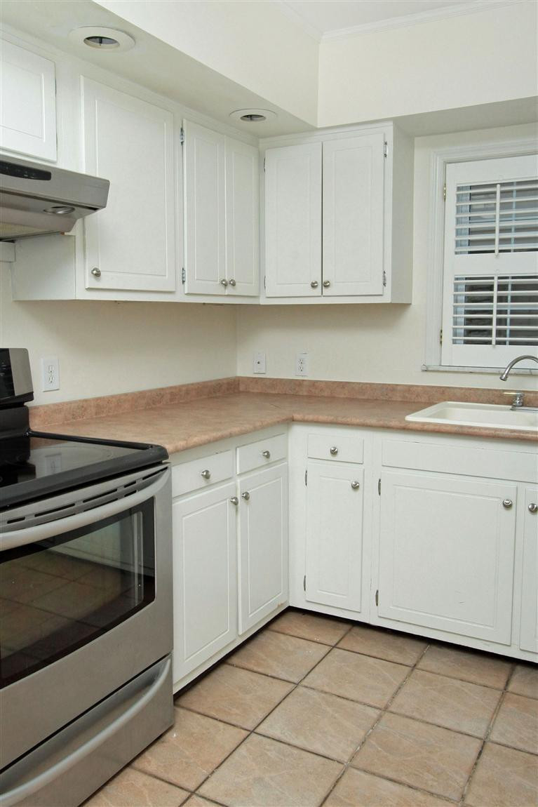 327 Chinoe Road Lexington, KY 40502 - Photo 9 of 23 Photo 9