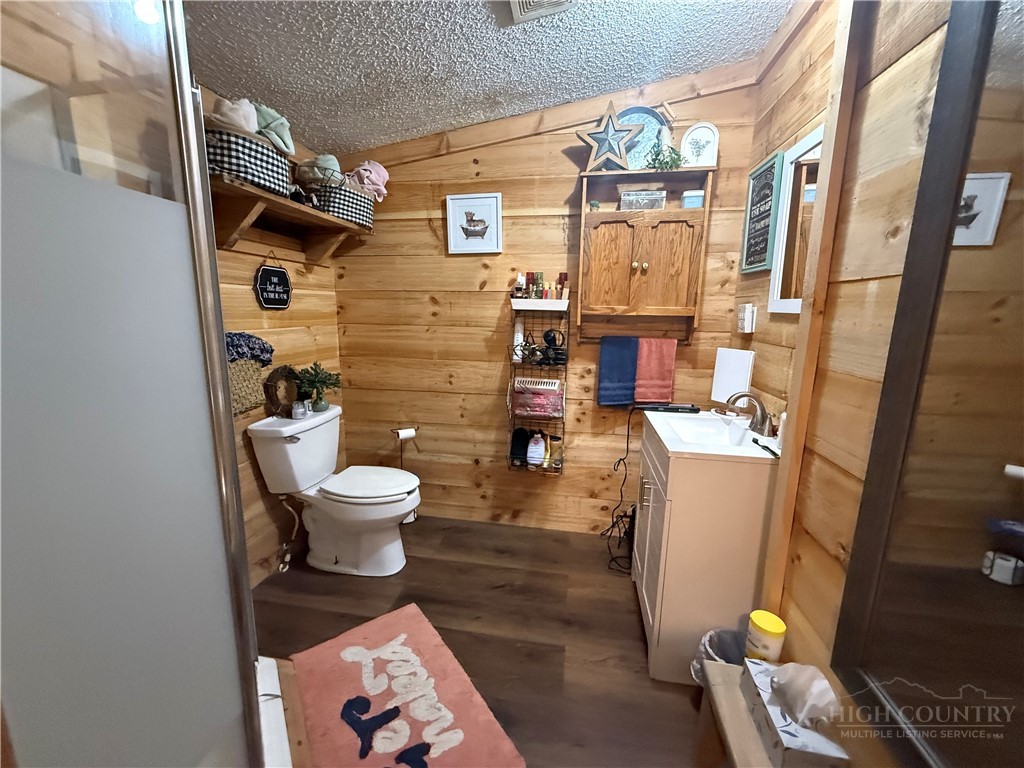 315 Walter Blevins Road Lansing, NC 28643 - Photo 26 of 27