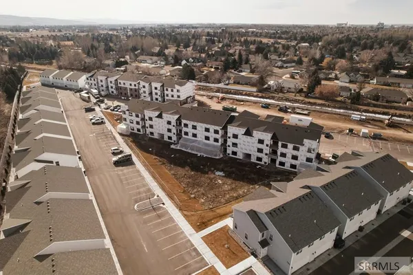 $282,000 | 796 East Sunnyside Road, Unit 303, Idaho Falls, ID 83404