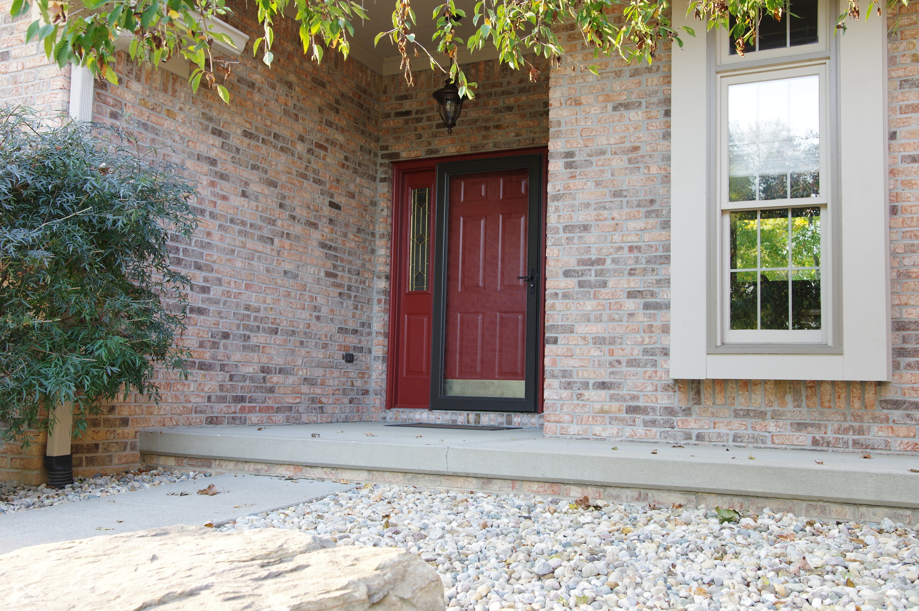 466 Sycamore Ridge Court Avon, IN 46123 - Photo 3 of 39 Gallery Image 3