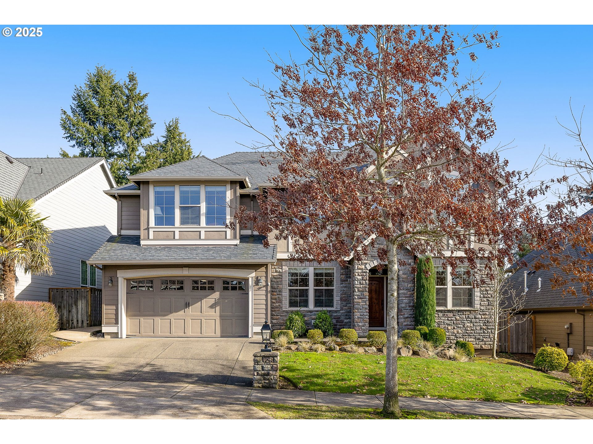 2747 Ridge Lane West Linn, OR 97068 - Photo 1 of 37 Gallery Image 1