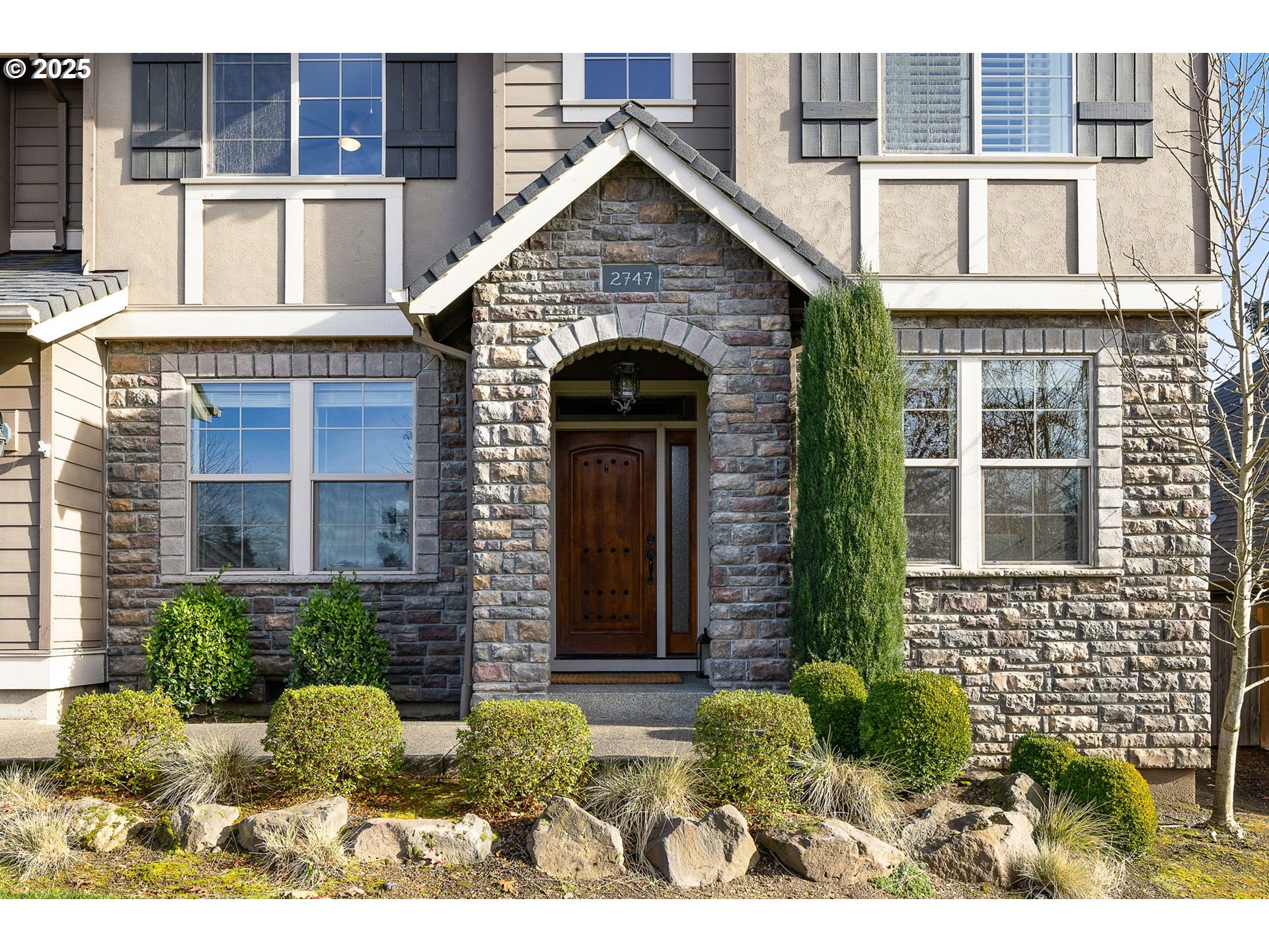 2747 Ridge Lane West Linn, OR 97068 - Photo 3 of 37 Gallery Image 3