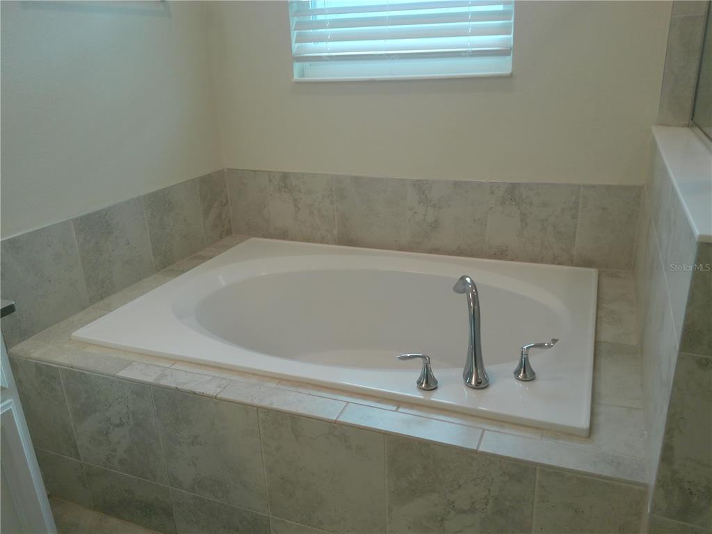 1146 Trappers Trail Loop Davenport, FL 33896 - Photo 16 of 36